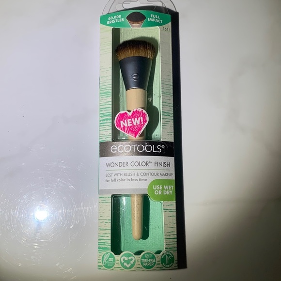 💄🌱 EcoTools Complexion Foundation Makeup Brush: Your Face's New BFF! 🌱💄 - Picture 1 of 7